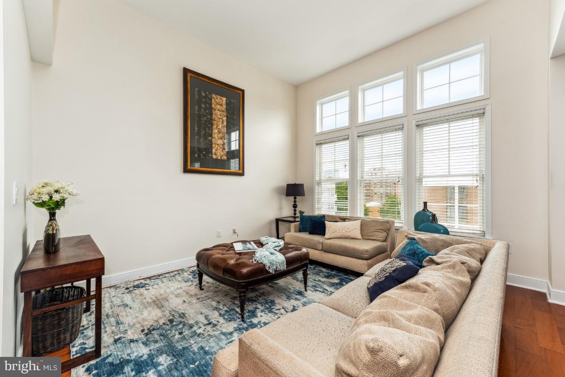 1418 North Rhodes Street, Unit B428 Arlington, VA 22209 - Photo 3 of 23