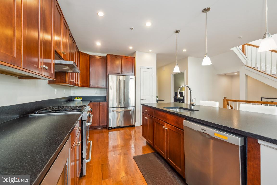 1418 North Rhodes Street, Unit B428 Arlington, VA 22209 - Photo 5 of 23