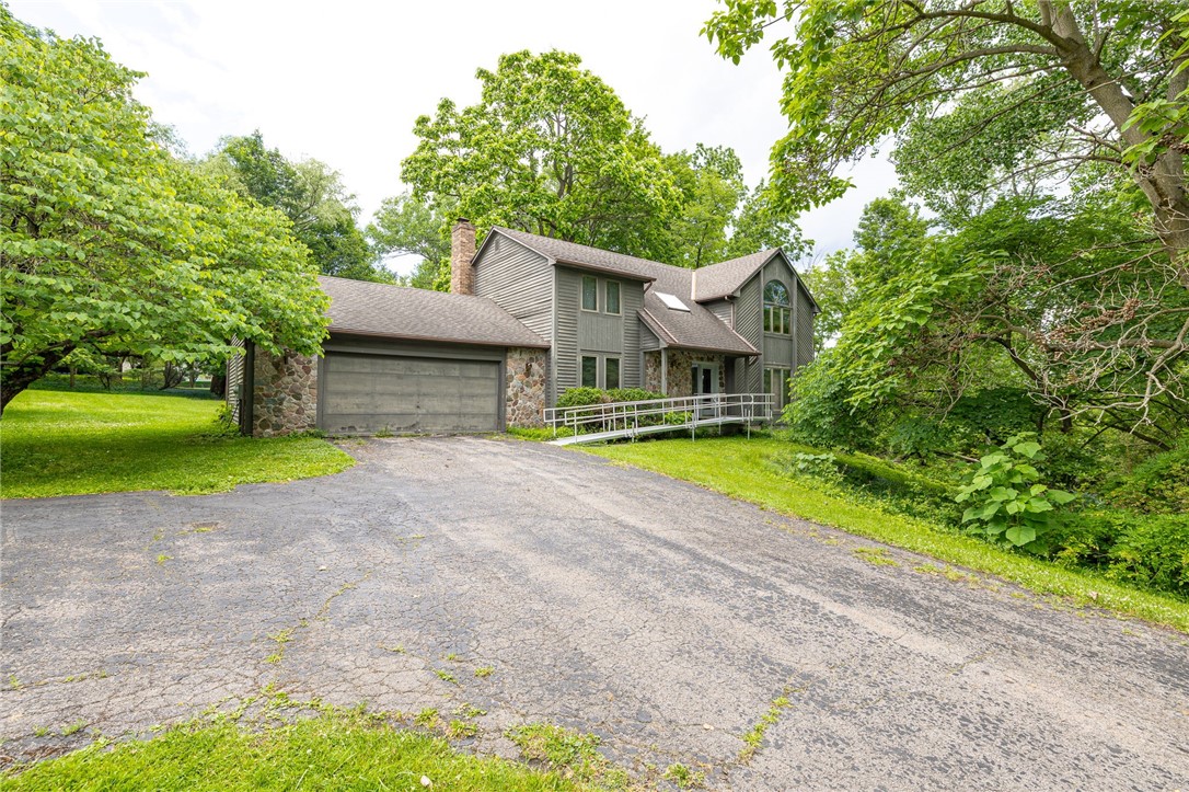 37 Freshfield Rise Perinton, NY 14450 - Photo 3 of 42