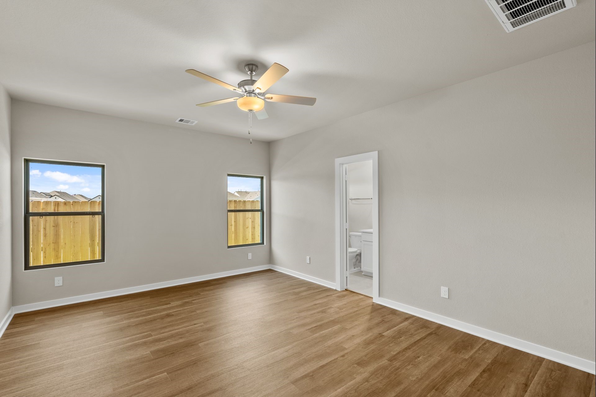 2903 Wind Cave Lane Rosharon, TX 77583 - Photo 12 of 32 representative photo
