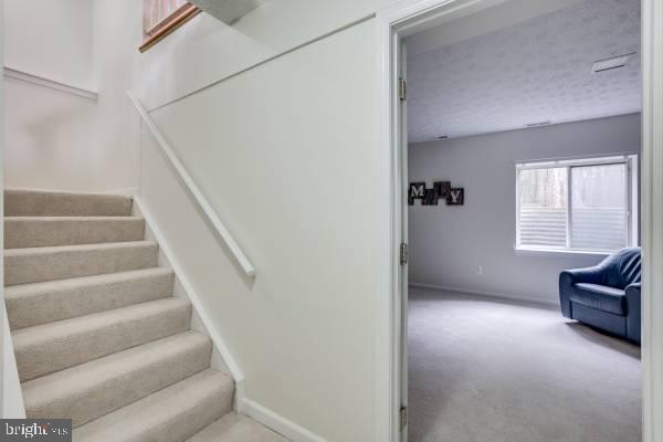 2025 North Glebe Road Arlington, VA 22207 - Photo 16 of 19 Stairs and 3rd Bedroom