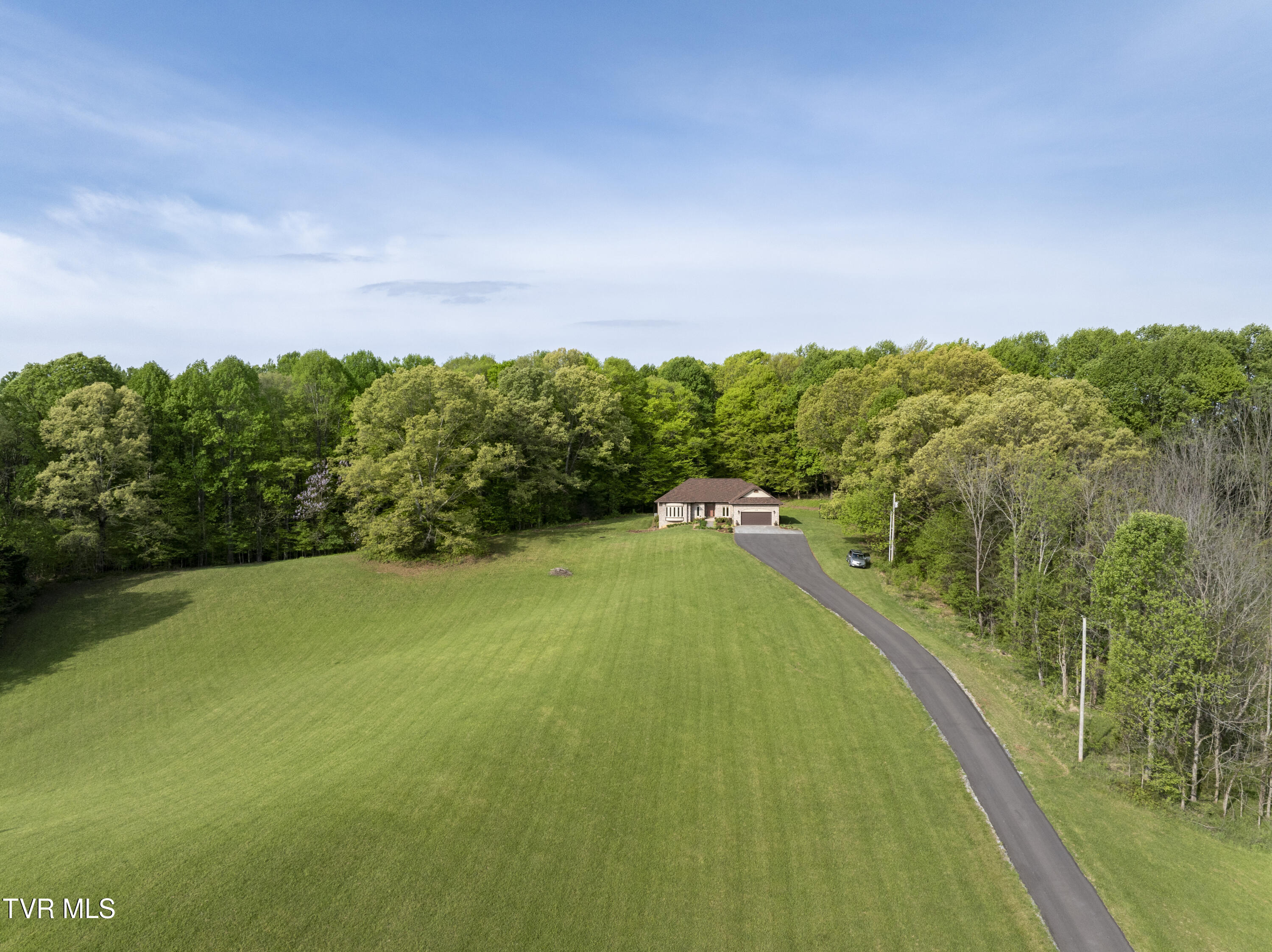 119 Cochran Road Jonesborough, TN 37659 - Photo 5 of 78 5