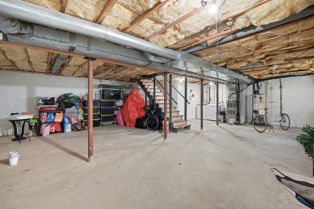 90 Lorenzo Street Springfield, MA 01109 - Photo 14 of 21 Gallery Image 14