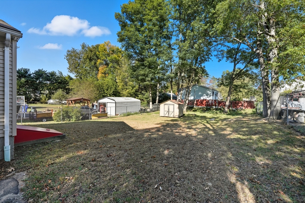 90 Lorenzo Street Springfield, MA 01109 - Photo 16 of 21 Gallery Image 16