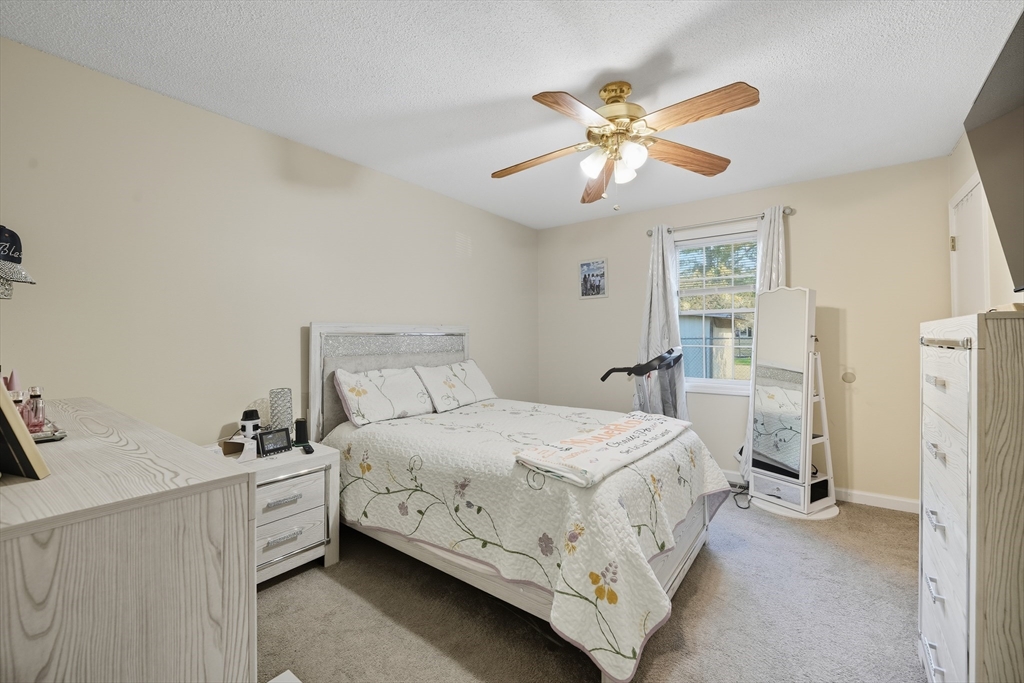 90 Lorenzo Street Springfield, MA 01109 - Photo 10 of 21 Gallery Image 10