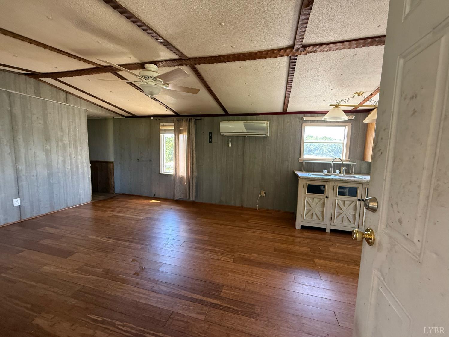 1801 Centerville Road Bedford, VA 24523 - Photo 33 of 34 Gallery Image 33