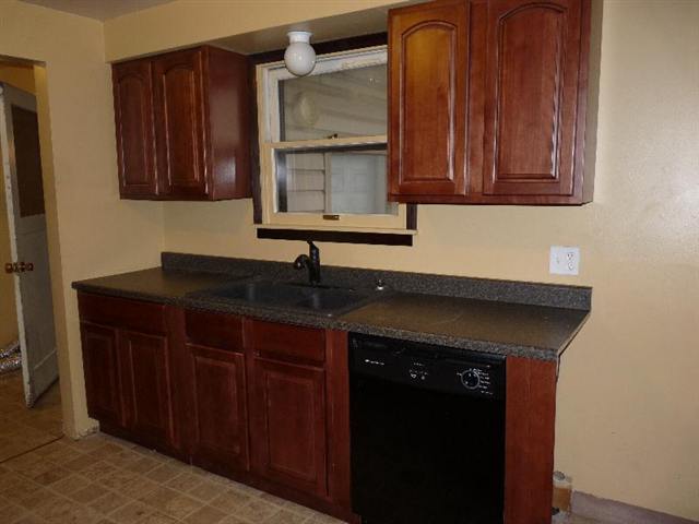 1332 North Elton Road Spokane Valley, WA 99212 - Photo 4 of 9 Gallery Image 4