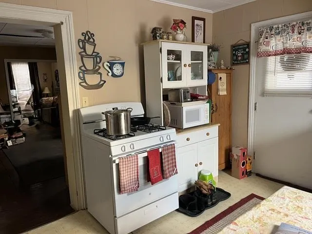 $84,900 | 805 2nd Street, Menominee, MI 49858