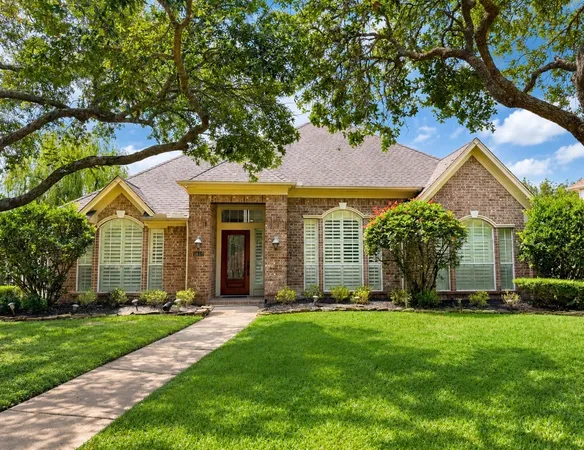 $3,200 | 1619 Crescent Green Drive, Houston, TX 77094
