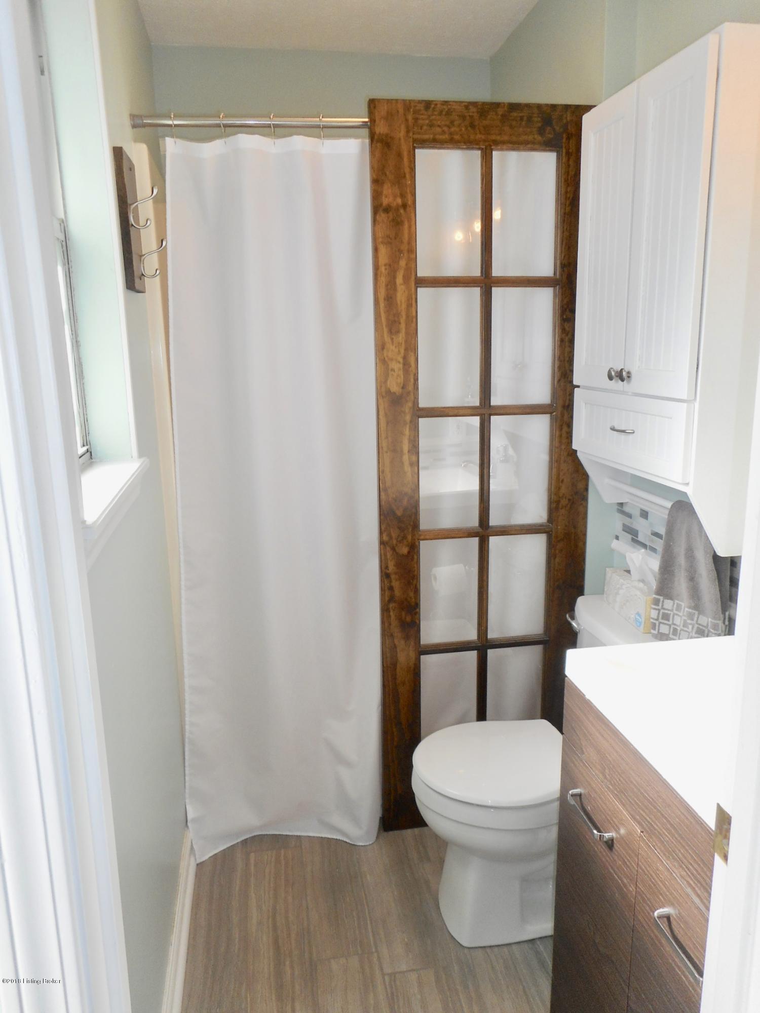 10402 Vantage Road Jeffersontown, KY 40299 - Photo 9 of 16 fullsizeoutput_61d