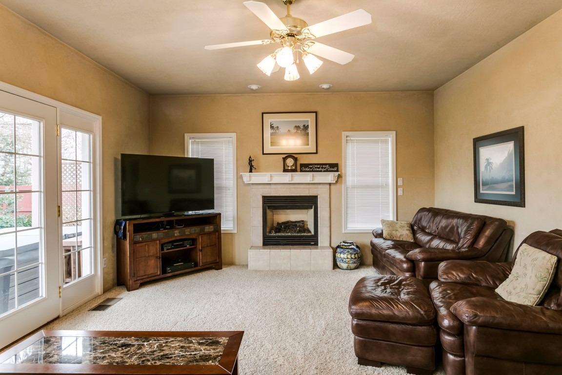320 Donna Way Central Point, OR 97502 - Photo 6 of 26 Additional Photo