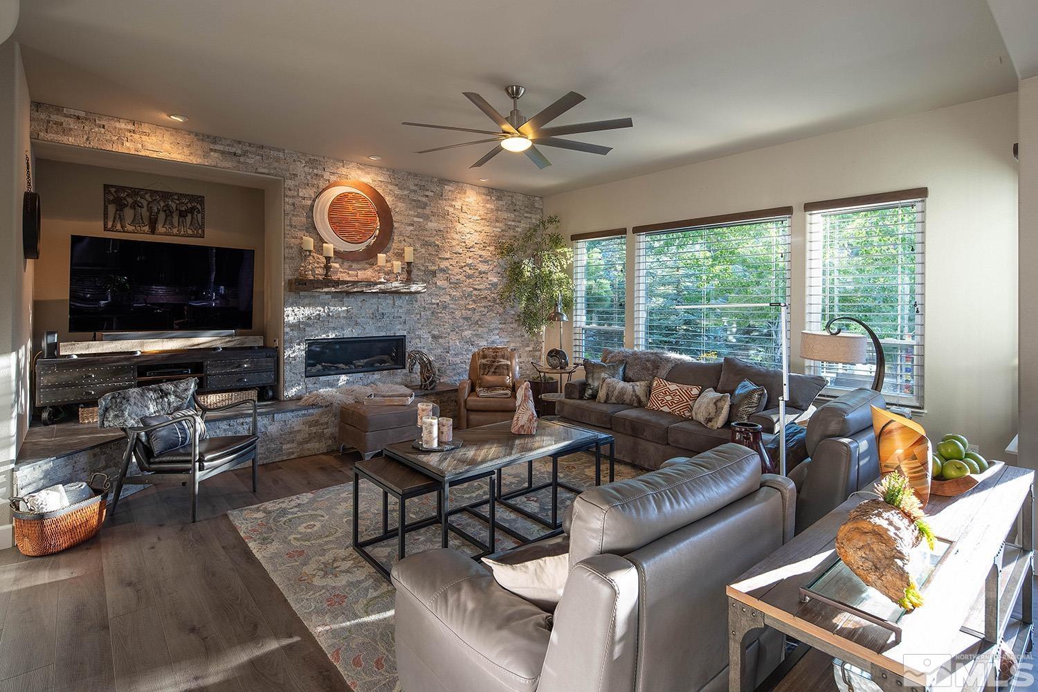 3423 Forest View Lane Reno, NV 89511 - Photo 4 of 40 Photo 4