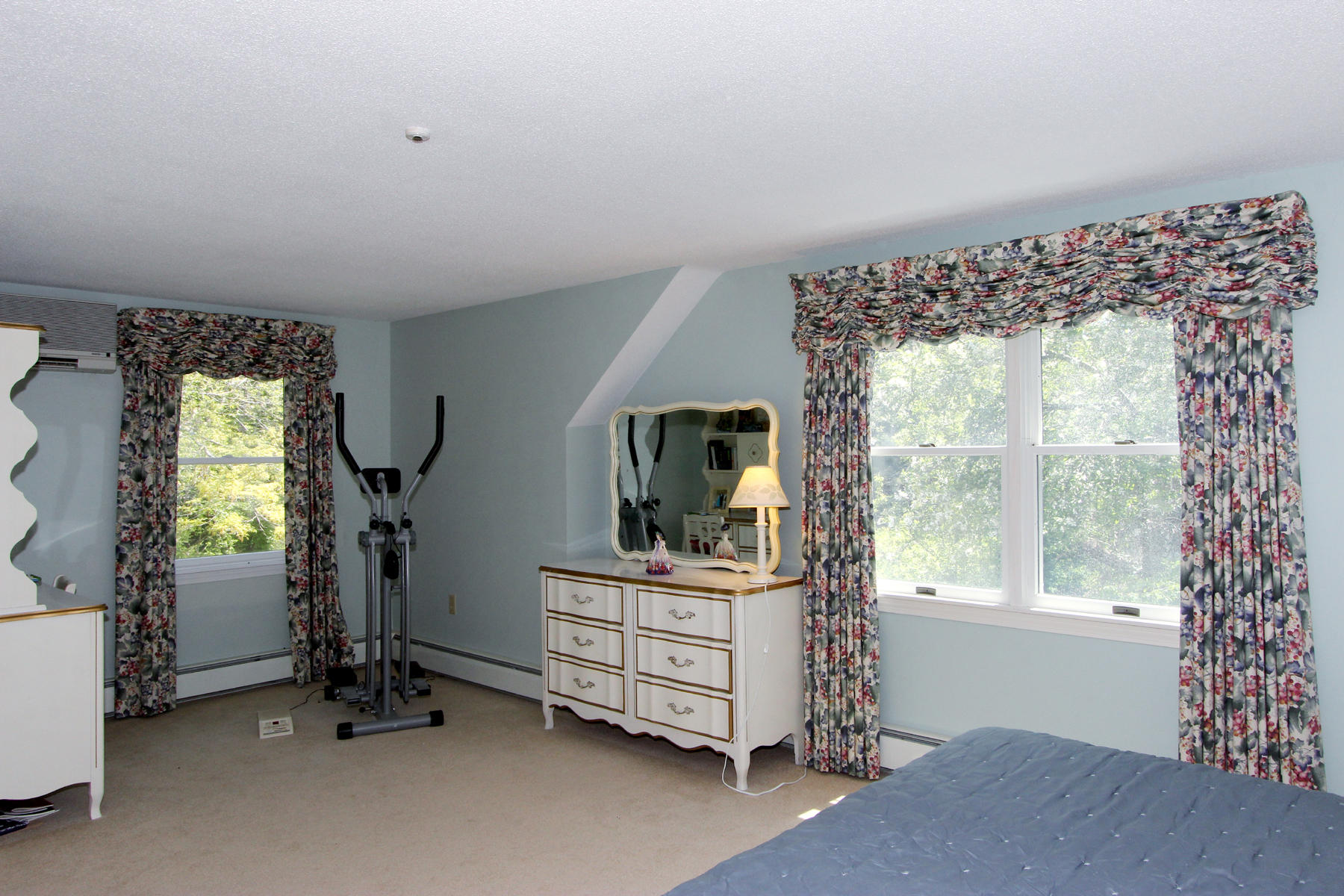 167 Ambergris Circle Brewster, MA 02631 - Photo 23 of 28 a bedroom with bunk bed and a window