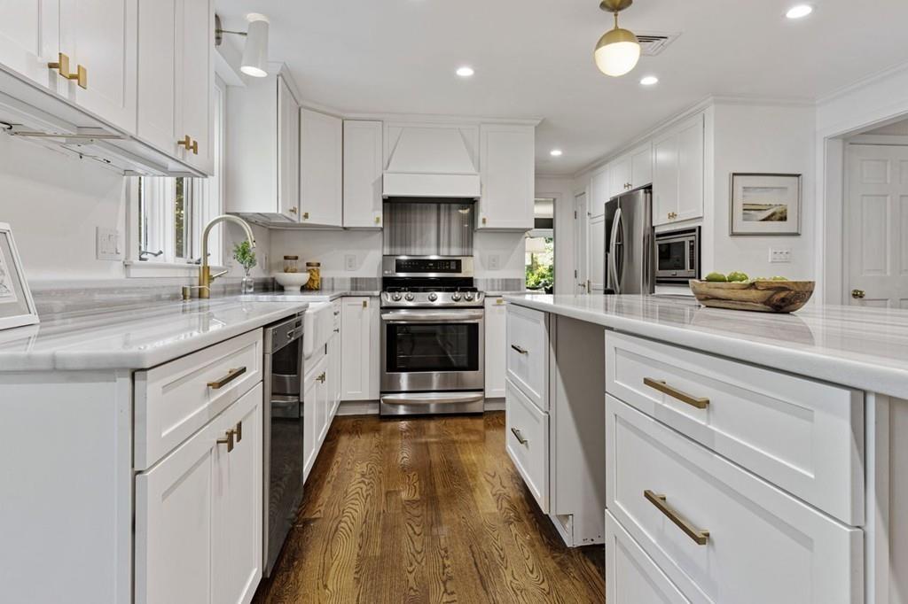 14 Whichita Road Medfield, MA 02052 - Photo 13 of 36 Gallery Image 13