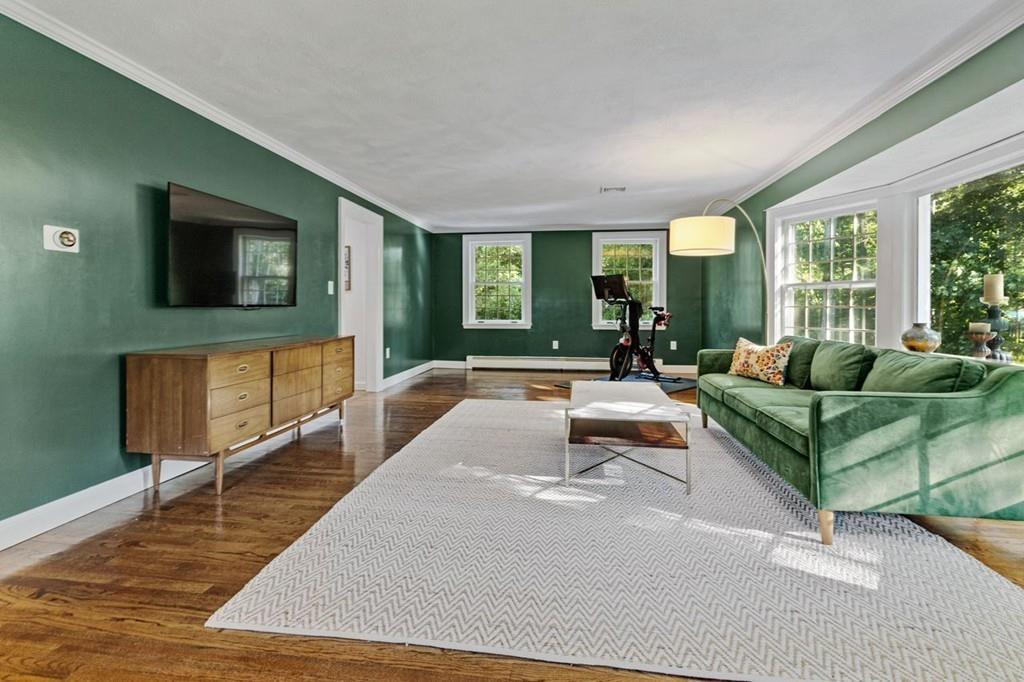 14 Whichita Road Medfield, MA 02052 - Photo 4 of 36 Gallery Image 4