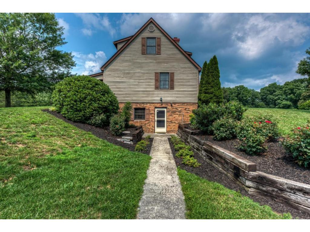 2220 Devault Bridge Road Piney Flats, TN 37686 - Photo 18 of 24 Photo 18