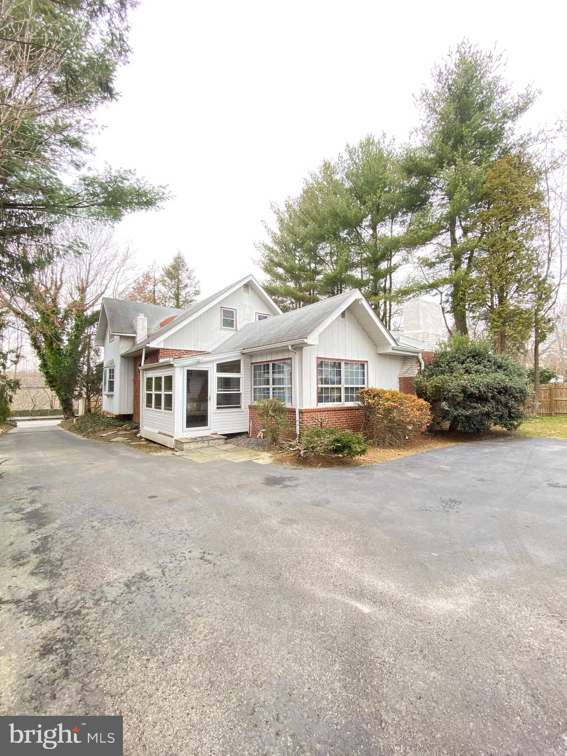 724 Brookhaven Road Wallingford, PA 19086 - Photo 2 of 51 Gallery Image 2
