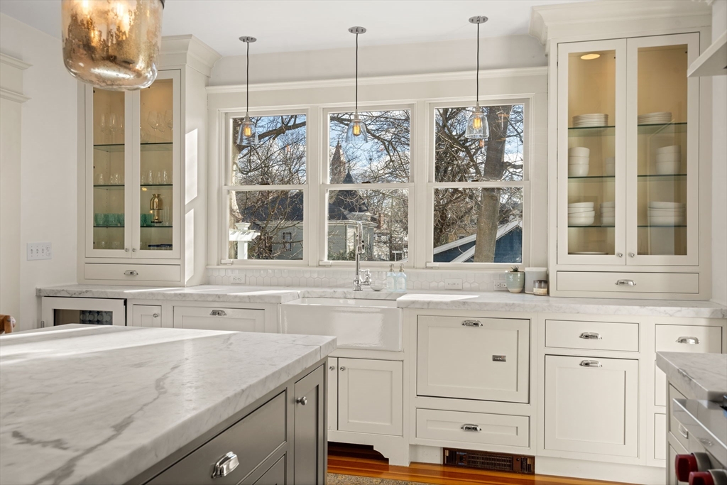 5 Elm Place Marblehead, MA 01945 - Photo 16 of 42