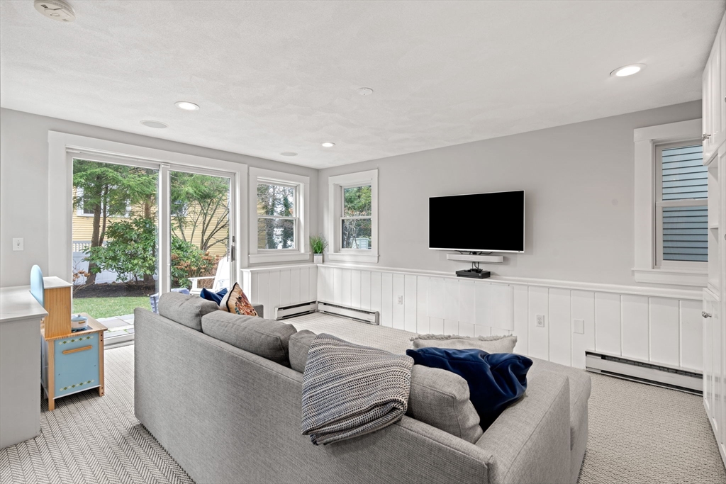 5 Elm Place Marblehead, MA 01945 - Photo 29 of 42