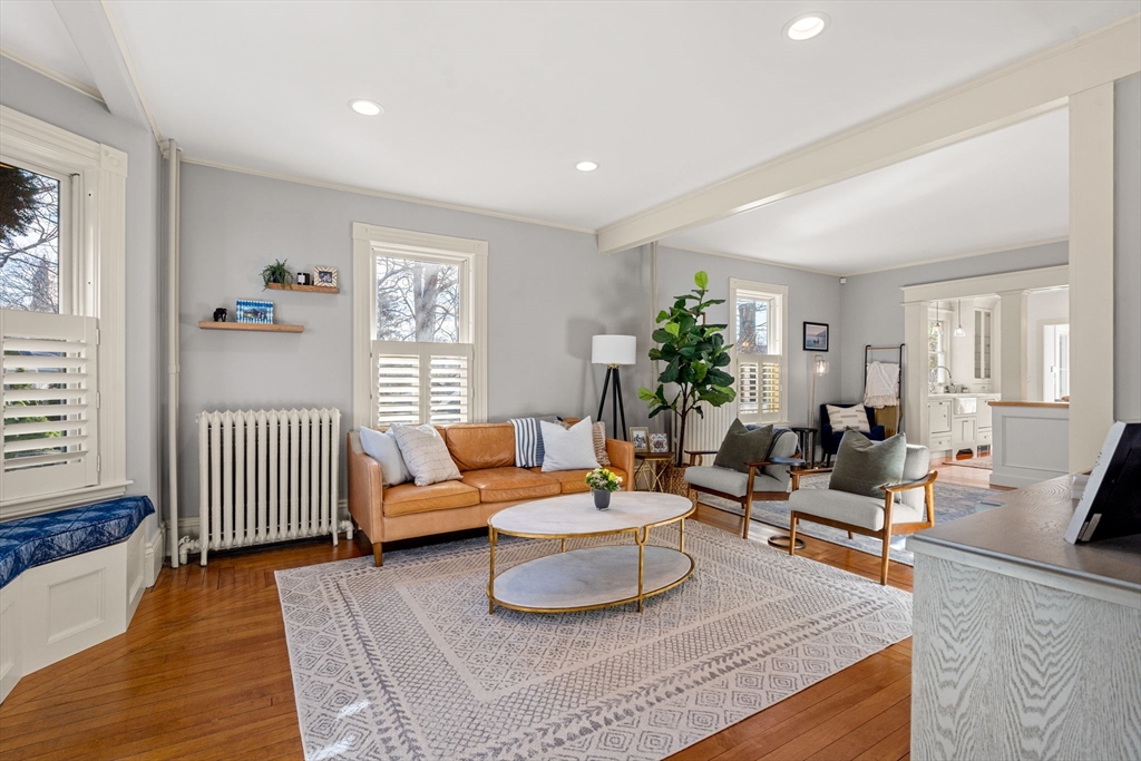 5 Elm Place Marblehead, MA 01945 - Photo 4 of 42