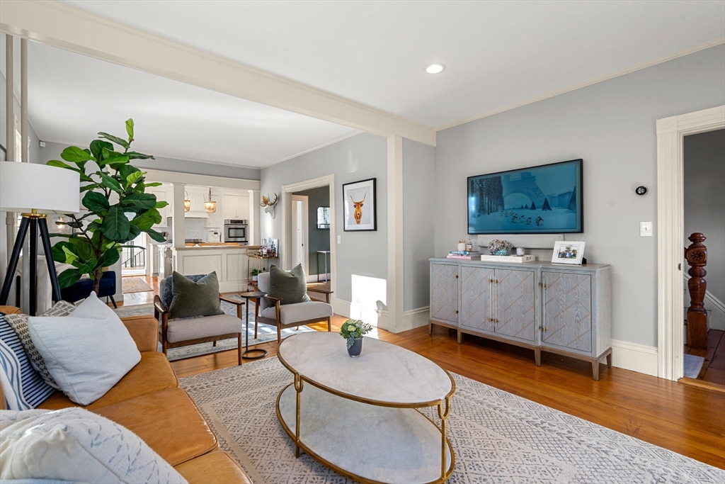 5 Elm Place Marblehead, MA 01945 - Photo 6 of 42