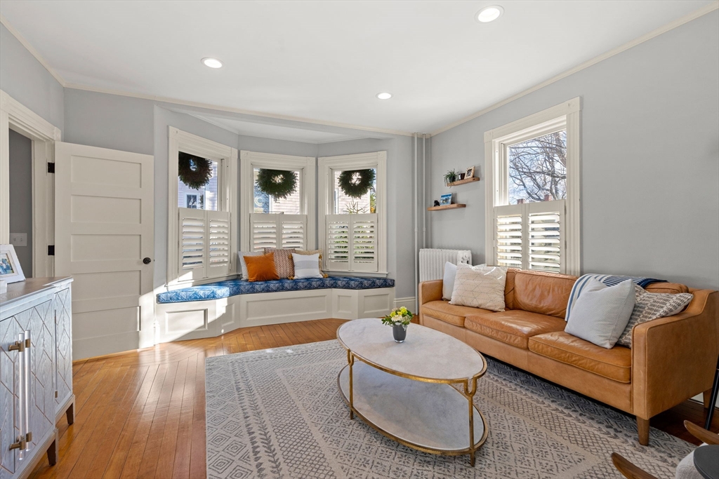 5 Elm Place Marblehead, MA 01945 - Photo 7 of 42