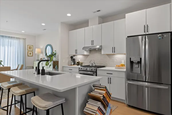 $590,000 | 895 Cherokee Blvd., Unit 105, Chattanooga, TN 37405