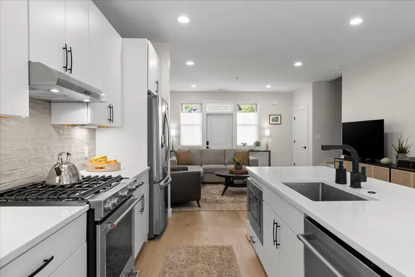 $590,000 | 895 Cherokee Blvd., Unit 105, Chattanooga, TN 37405