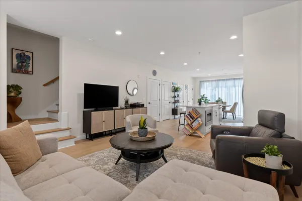 $590,000 | 895 Cherokee Blvd., Unit 105, Chattanooga, TN 37405