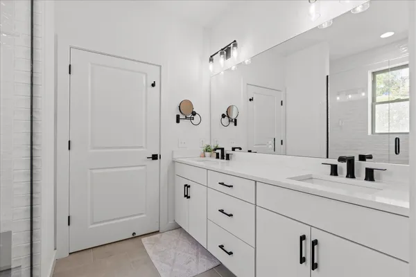 $590,000 | 895 Cherokee Blvd., Unit 105, Chattanooga, TN 37405