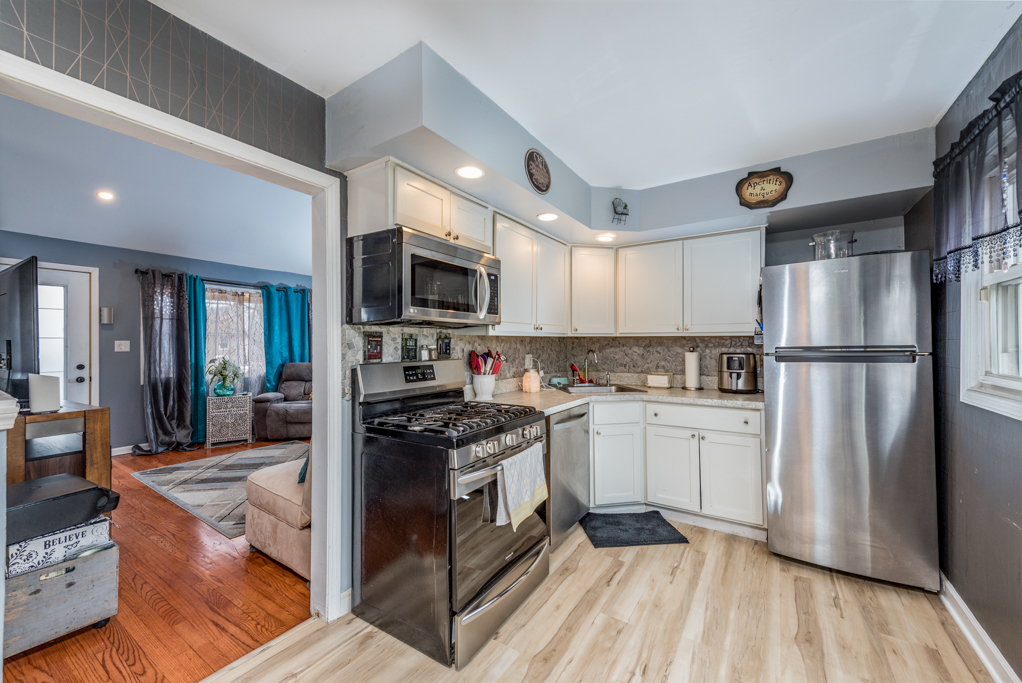 2825 Shoshone Road Waukegan, IL 60087 - Photo 11 of 26 Gallery Image 11
