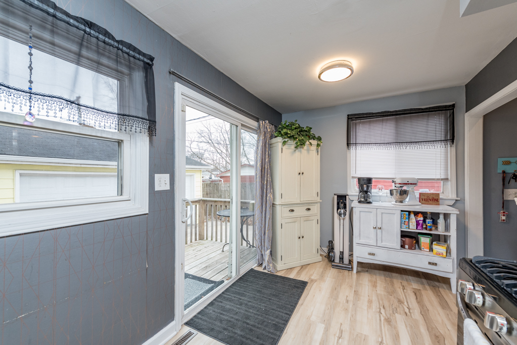 2825 Shoshone Road Waukegan, IL 60087 - Photo 13 of 26 Gallery Image 13