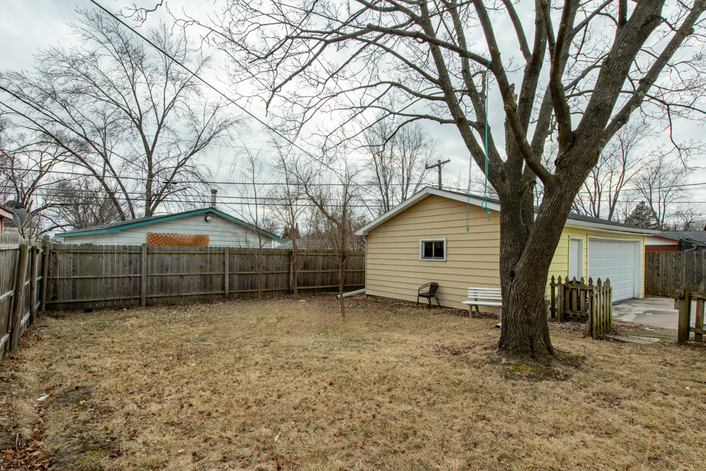 2825 Shoshone Road Waukegan, IL 60087 - Photo 25 of 26 Gallery Image 25