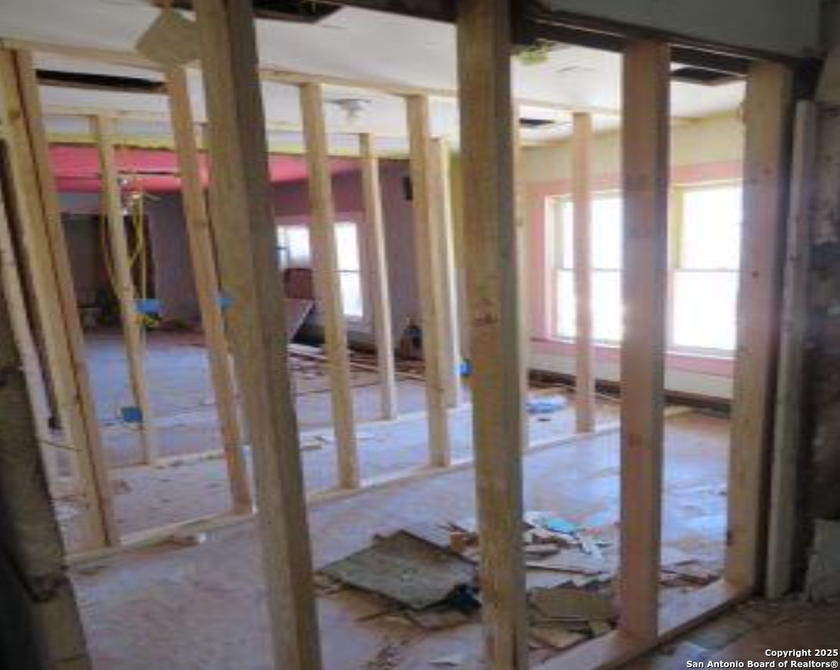 157 Halliday Avenue San Antonio, TX 78210 - Photo 3 of 4