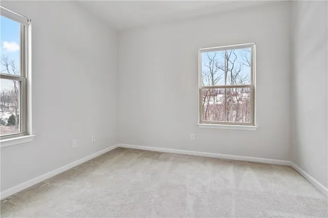 $379,900 | 3005 Lampl Lane, Jeannette, PA 15644