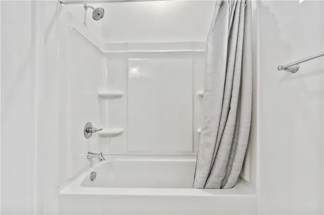 $379,900 | 3005 Lampl Lane, Jeannette, PA 15644