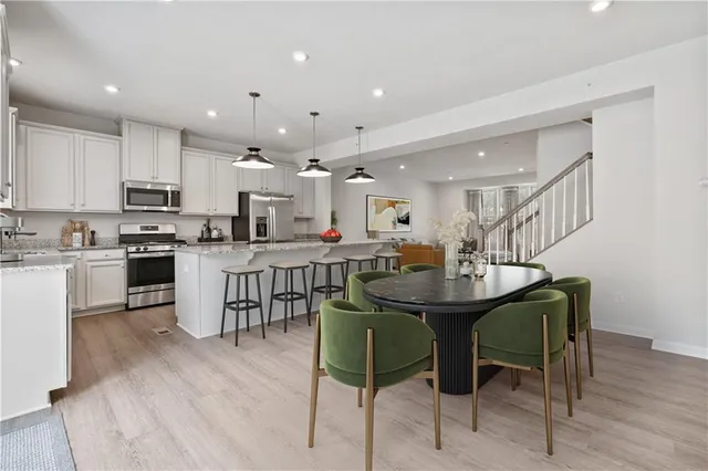 $379,900 | 3005 Lampl Lane, Jeannette, PA 15644