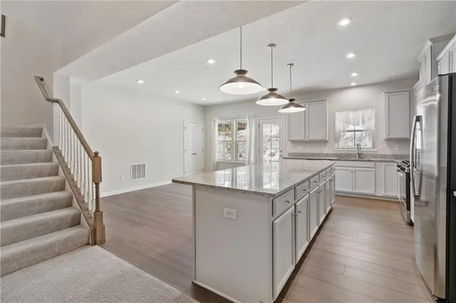 $379,900 | 3005 Lampl Lane, Jeannette, PA 15644