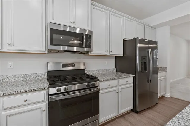 $379,900 | 3005 Lampl Lane, Jeannette, PA 15644