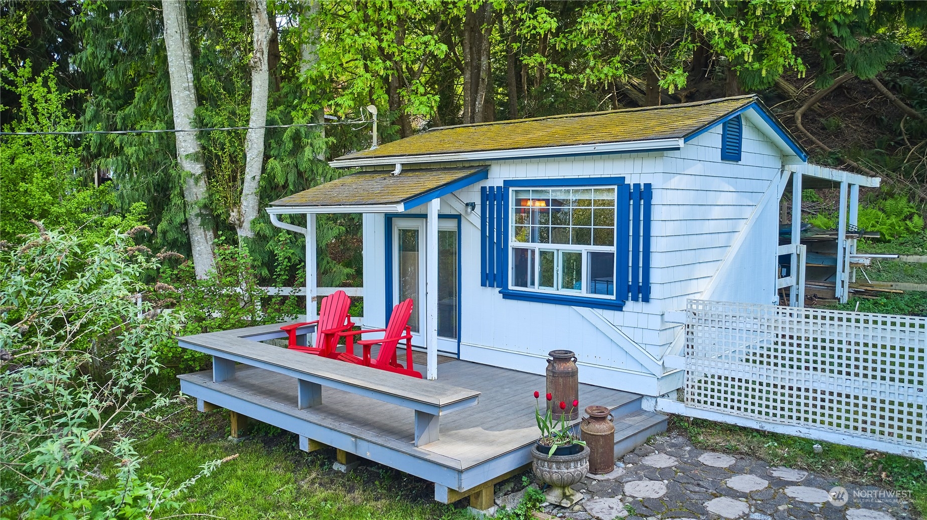 101 Goodman Road Point Roberts, WA 98281 - Photo 6 of 35 Gallery Image 6