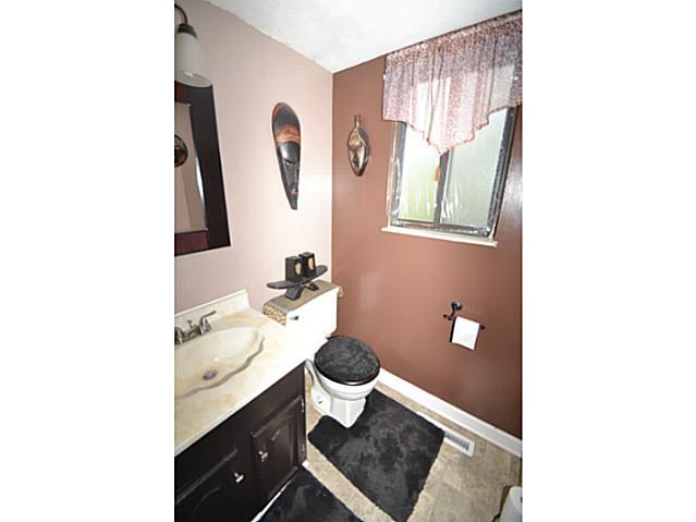 4985 Lyle Road Columbus, OH 43229 - Photo 7 of 15 Gallery Image 7
