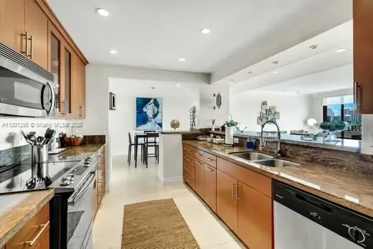 $13,500 | 151 Crandon Boulevard, Unit 525, Key Biscayne, FL 33149