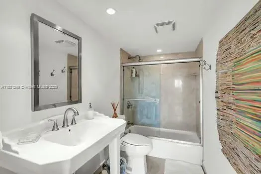 $13,500 | 151 Crandon Boulevard, Unit 525, Key Biscayne, FL 33149