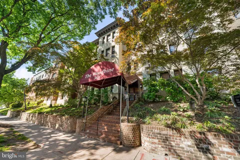 $379,999 | 3616 Connecticut Avenue Northwest, Unit 201, Washington, DC 20008