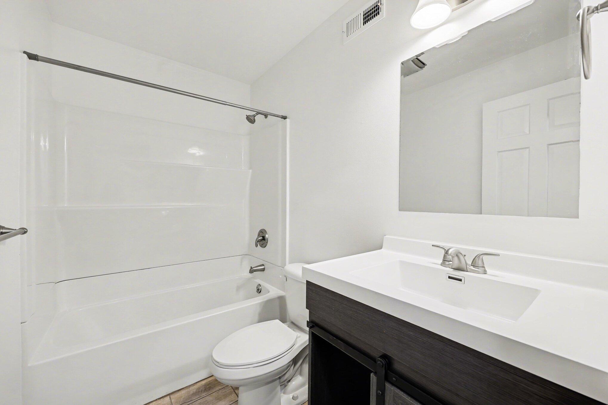 6850 Wooster Road Jackson, MI 49201 - Photo 17 of 26 014_file_5216