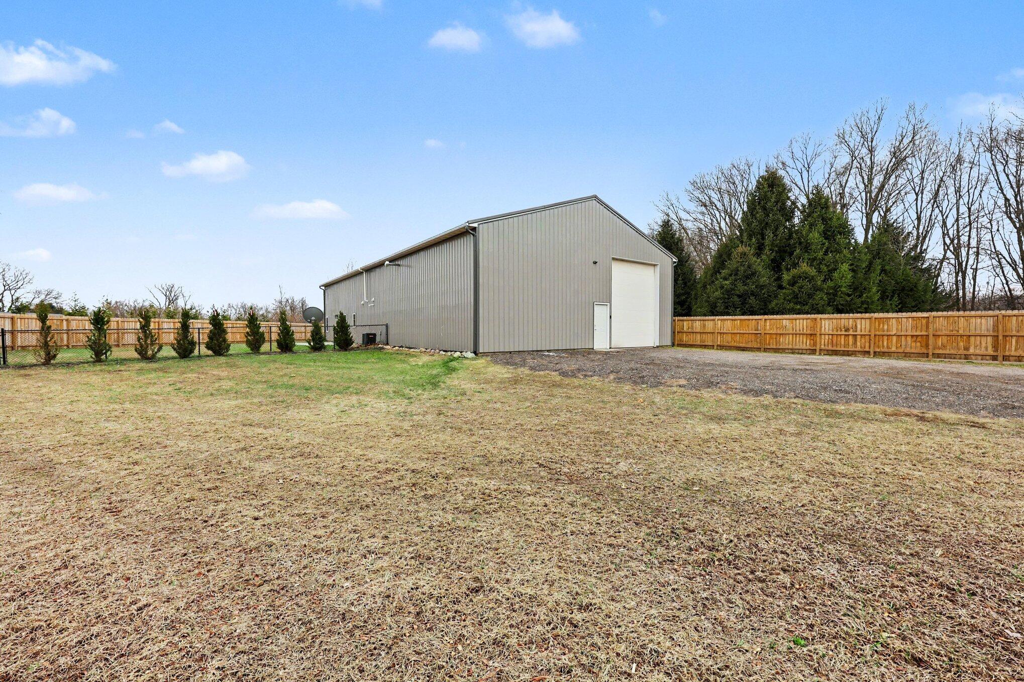 6850 Wooster Road Jackson, MI 49201 - Photo 2 of 26 004_file_3234