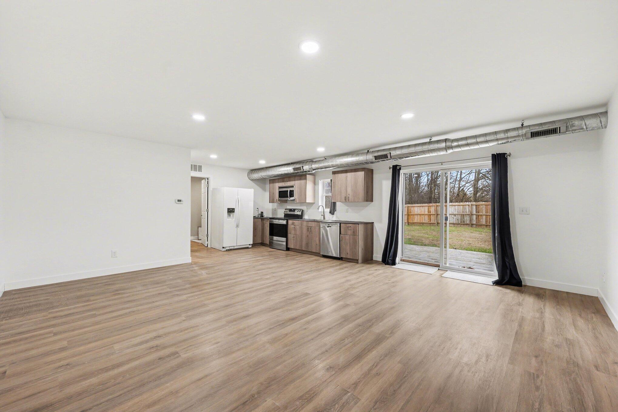 6850 Wooster Road Jackson, MI 49201 - Photo 9 of 26 006_file_1816