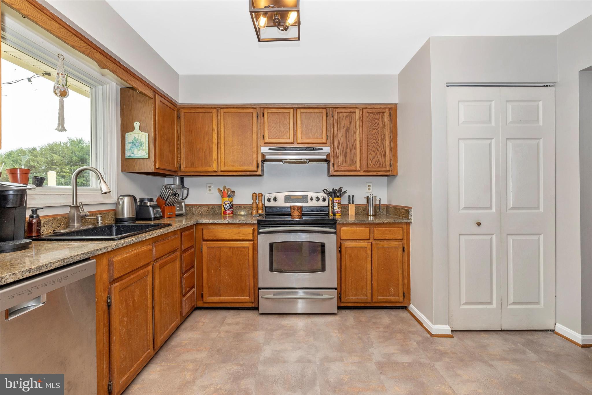 5161 Perry Road Mount Airy, MD 21771 - Photo 13 of 61