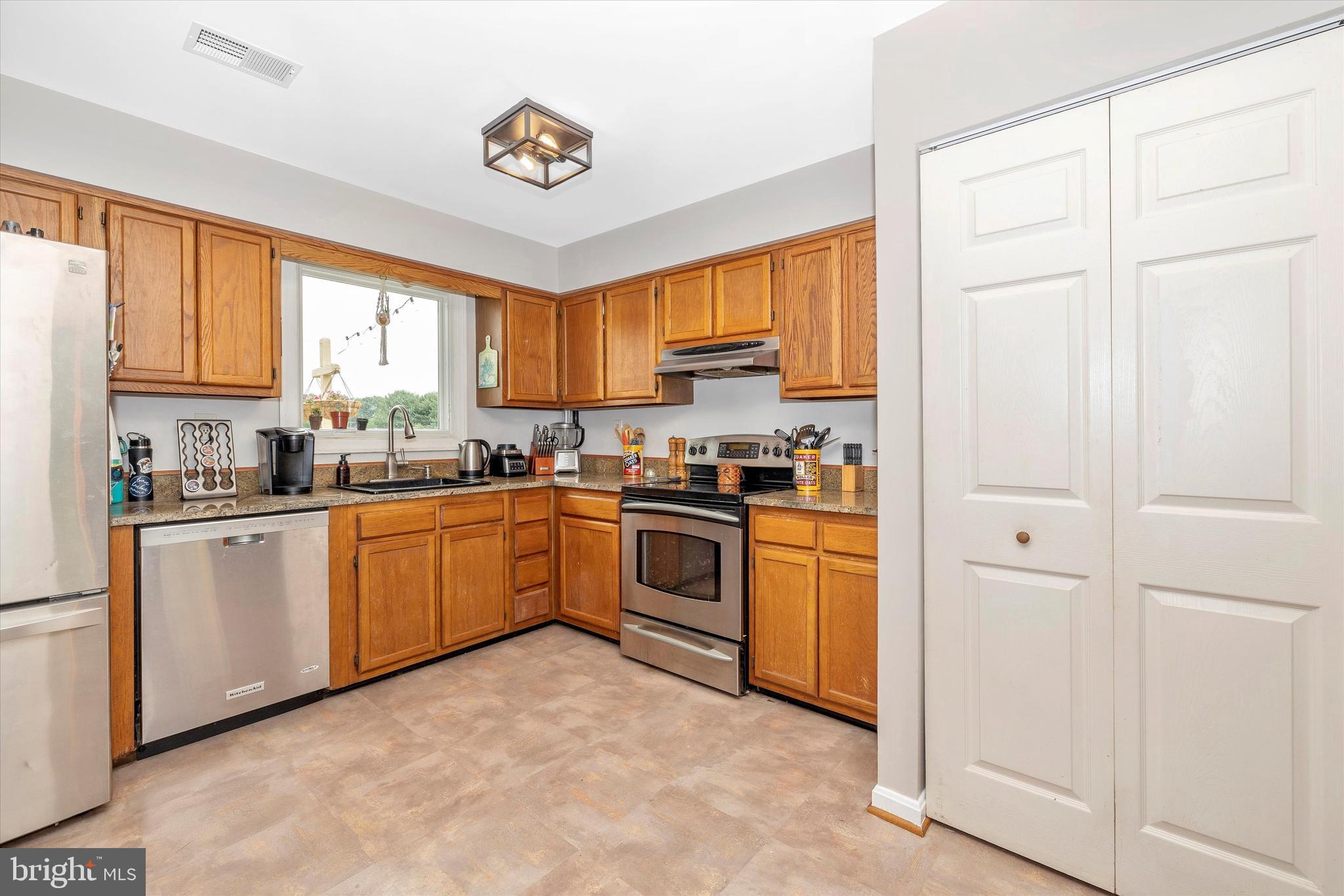 5161 Perry Road Mount Airy, MD 21771 - Photo 15 of 61