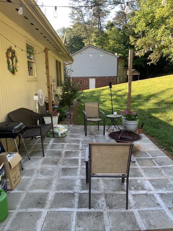 320 Bells View Lane Purlear, NC 28665 - Photo 3 of 4 Gallery Image 3